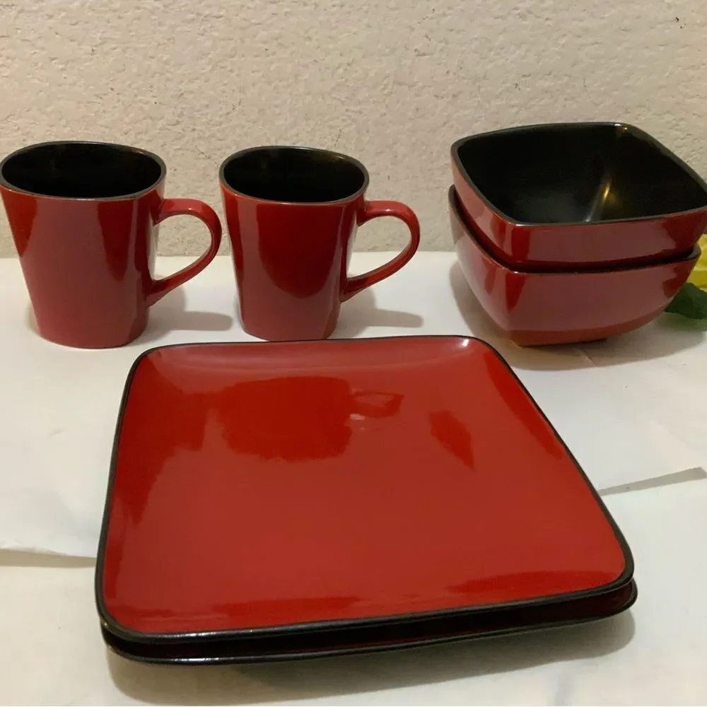 Home Trends Rave Red 2 dinner plates 2 Square Bowls 2 mugs set of 6 G19